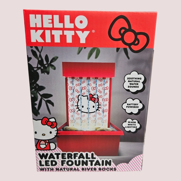 Hello Kitty Waterfall LED Fountain - Picture 1 of 5